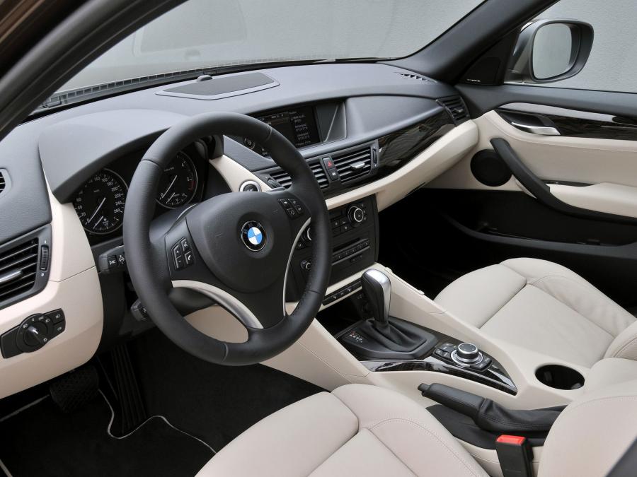  BMW X1 xDrive 2.0d 2009 года  (фото 15 из 30)